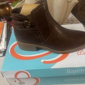 BareTraps Women's Rich Brown Ankle Boots